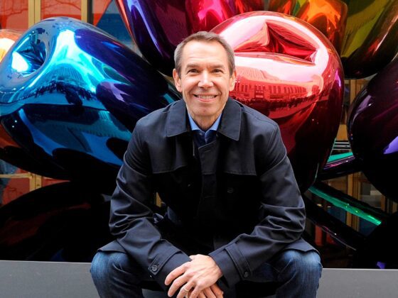 Jeff Koons le regala una polémica escultura a París