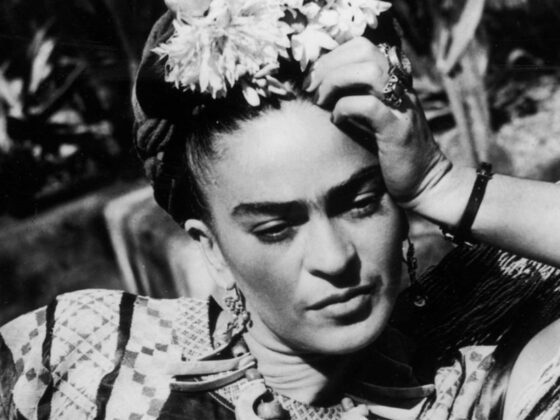 La exhibición más grande de Frida Kahlo llegará a Chicago en 2020
